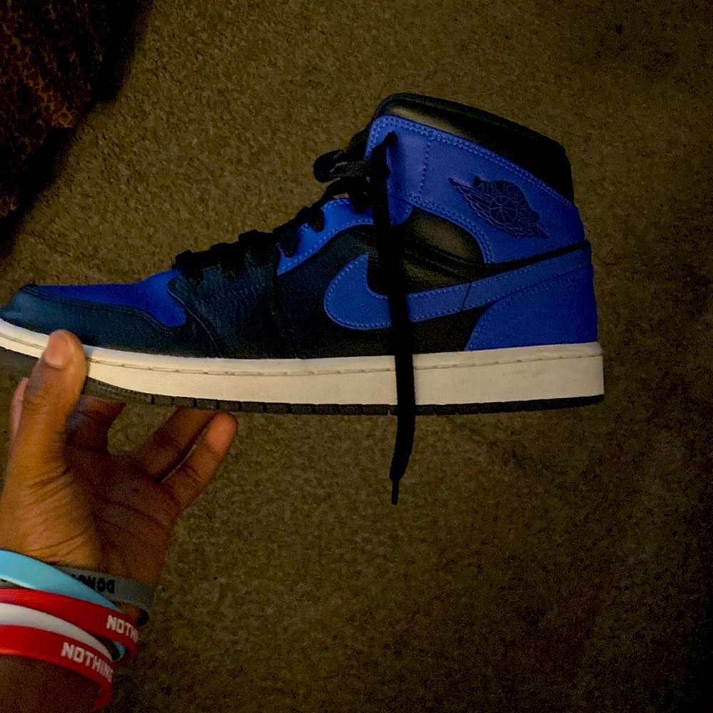 Jorden 1 it cool u can buy it
